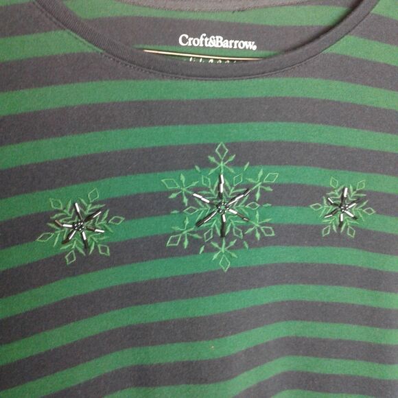 "Snowflakes"Croft&Barrow Classic Tee women's size L t-shirt green & blue stripe - Picture 3 of 5
